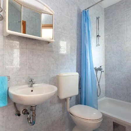 Apartmani Jolanda Podgora Exterior photo