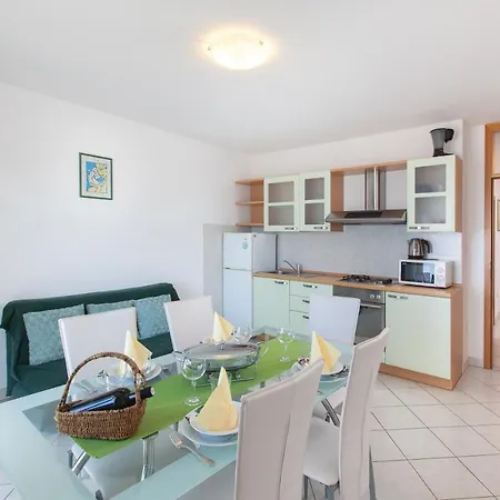 Apartmani Jolanda Podgora Exterior photo