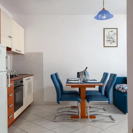 Apartmani Jolanda Podgora Exterior photo