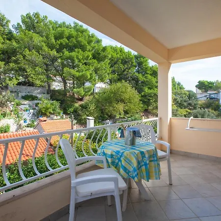 Apartmani Jolanda Podgora Exterior photo