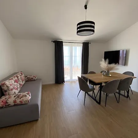 Apartmani Jolanda Podgora Exterior photo