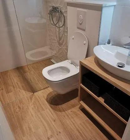 Apartmani Jolanda Podgora Exterior photo